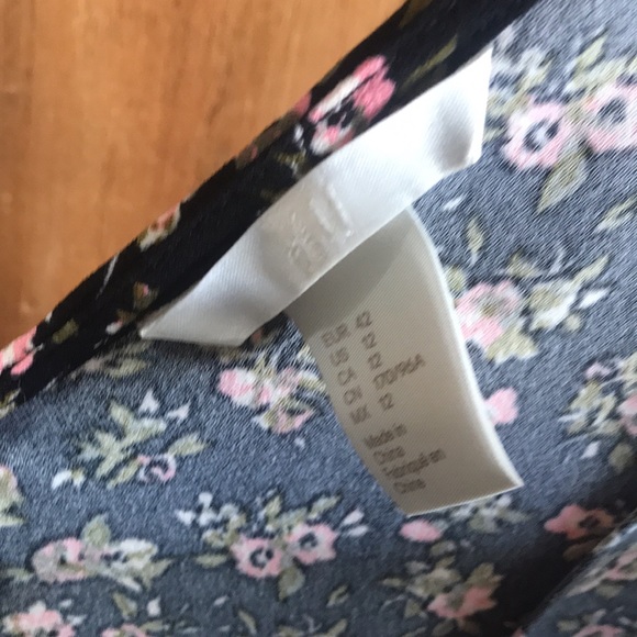 Dress - Picture 5 of 6